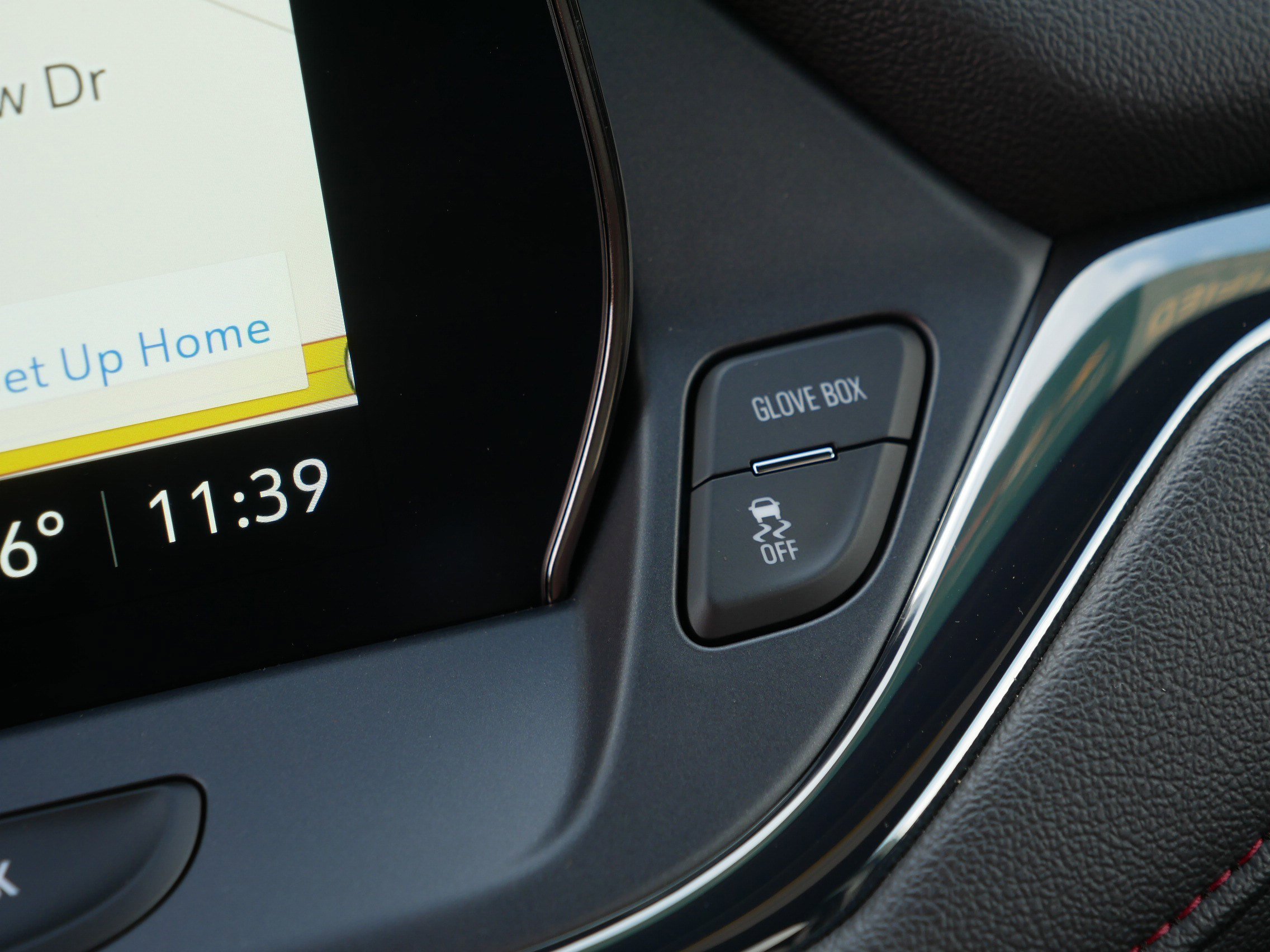 Certified 2025 Chevrolet Blazer RS w/ Enhanced Convenience Package image 31