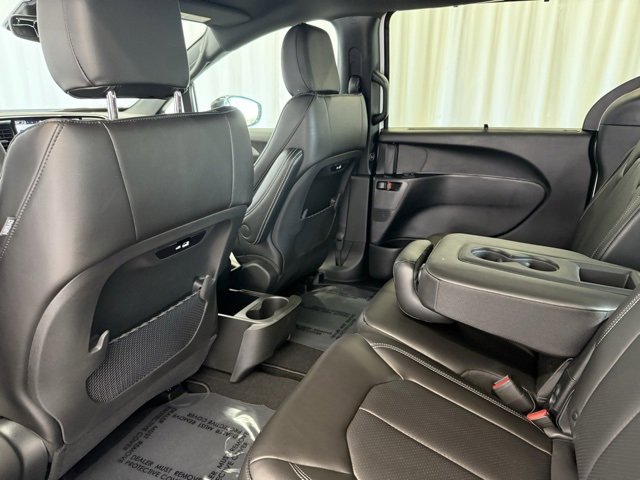 New 2026 Chrysler Pacifica Select image 38