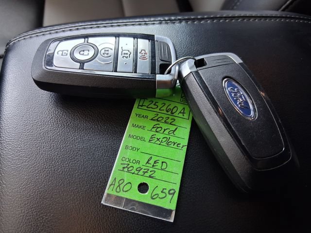 Used 2022 Ford Explorer XLT w/ Equipment Group 202A RWD image 28