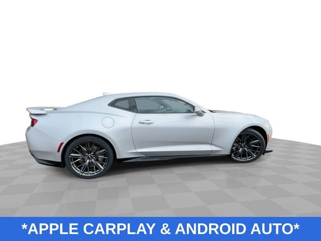 Used 2018 Chevrolet Camaro ZL1 image 10