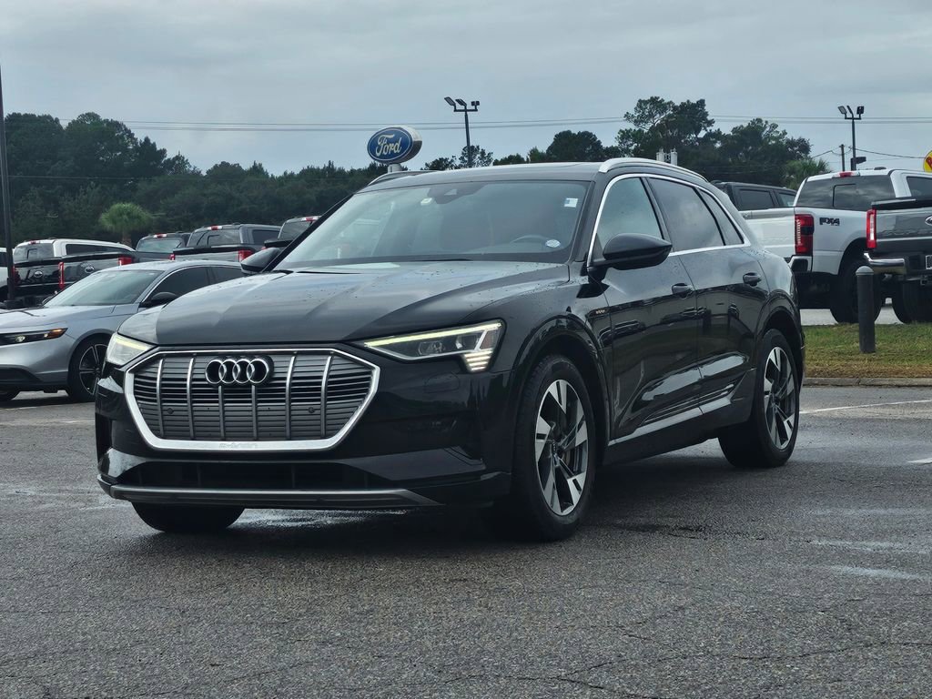 Used 2021 Audi e-tron Premium video 2