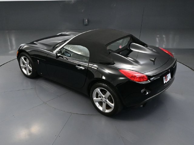 Used 2008 Pontiac Solstice GXP w/ Premium Package RWD image 41