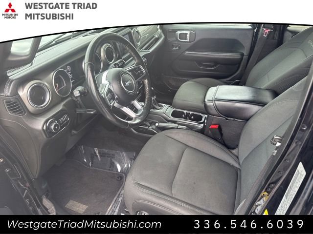 Used 2019 Jeep Wrangler Unlimited Sahara w/ Safety Group image 5