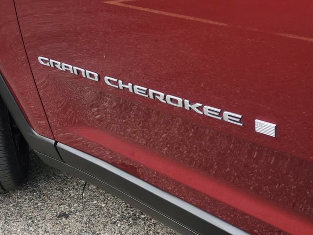 Used 2023 Jeep Grand Cherokee L Limited AWD/4WD image 32