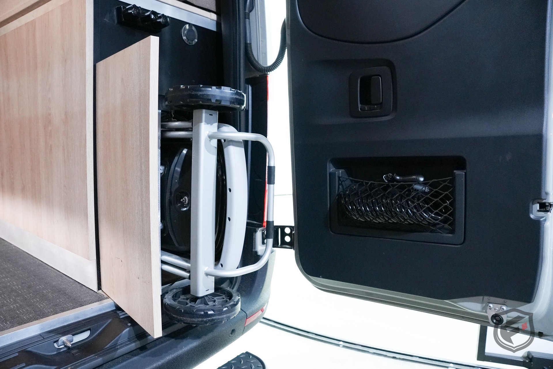 Used 2021 Mercedes-Benz Sprinter 2500 image 28