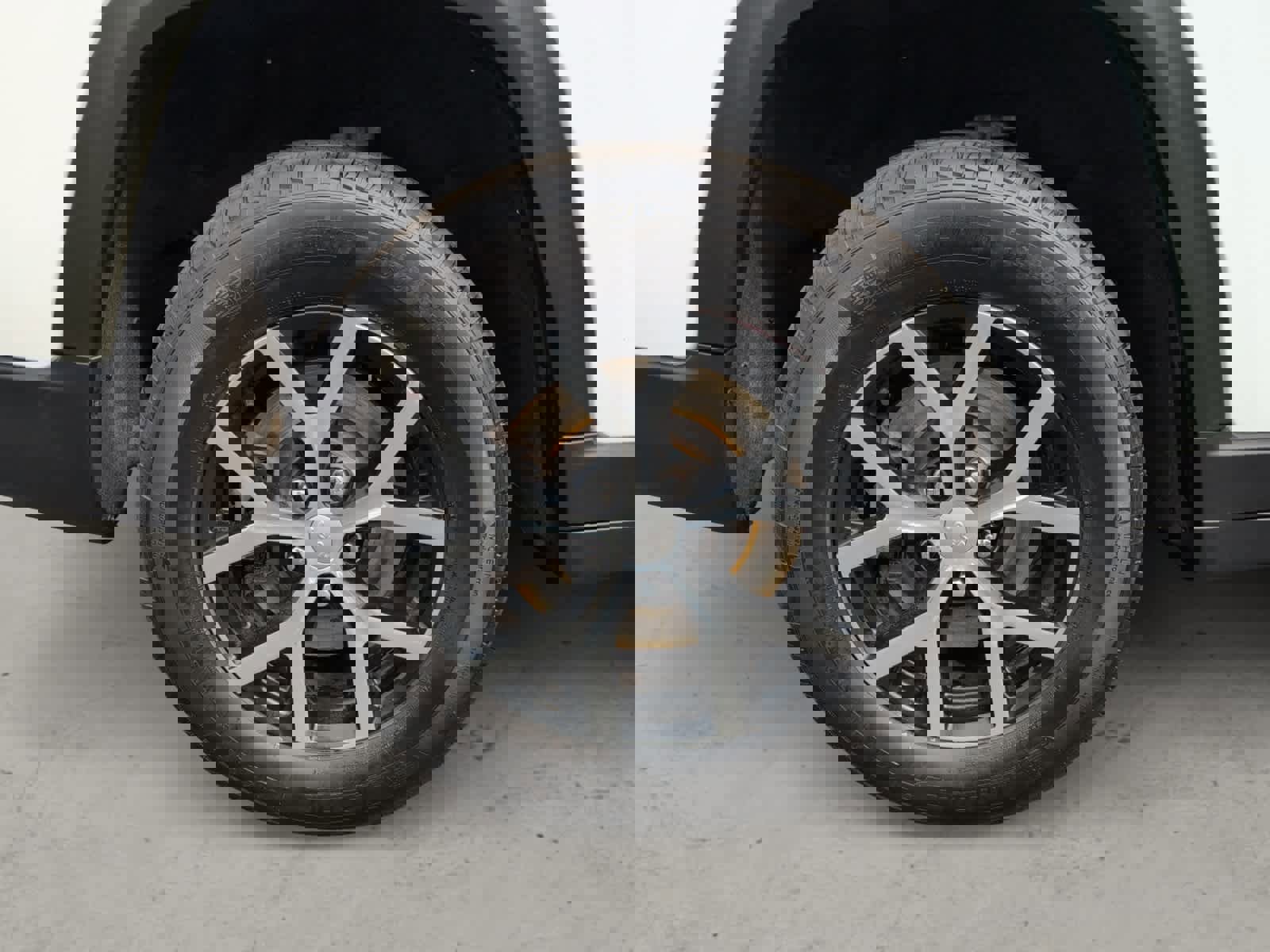 Used 2024 Jeep Grand Cherokee L Laredo w/ Luxury Tech Group I image 10