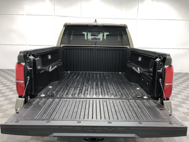 Used 2024 Toyota Tacoma TRD Off-Road w/ TRD Off Road Upgrade Package image 25