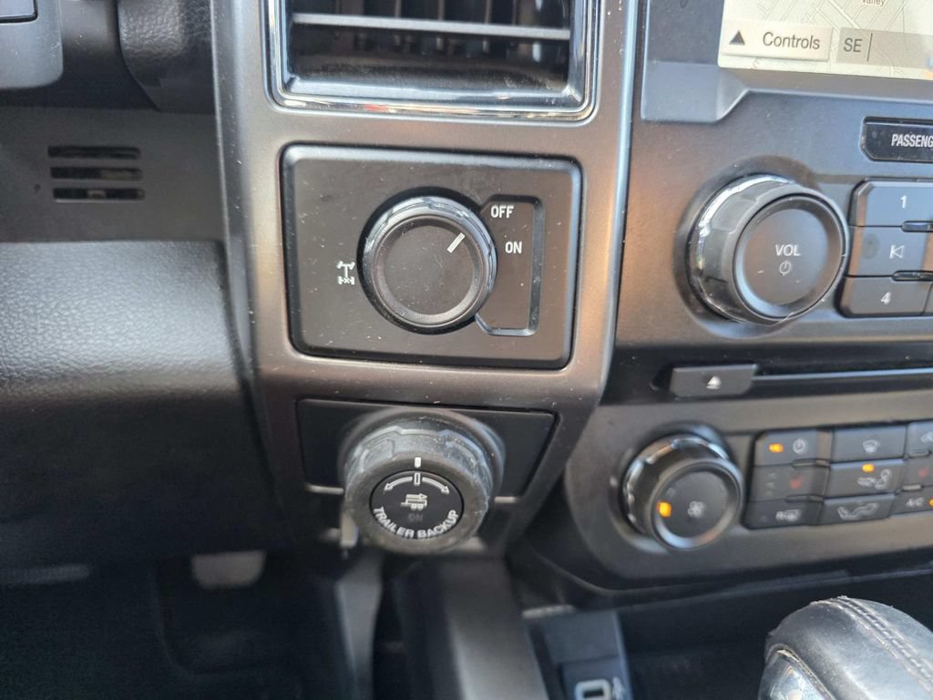 Used 2018 Ford F150 XLT w/ Equipment Group 302A Luxury RWD image 13