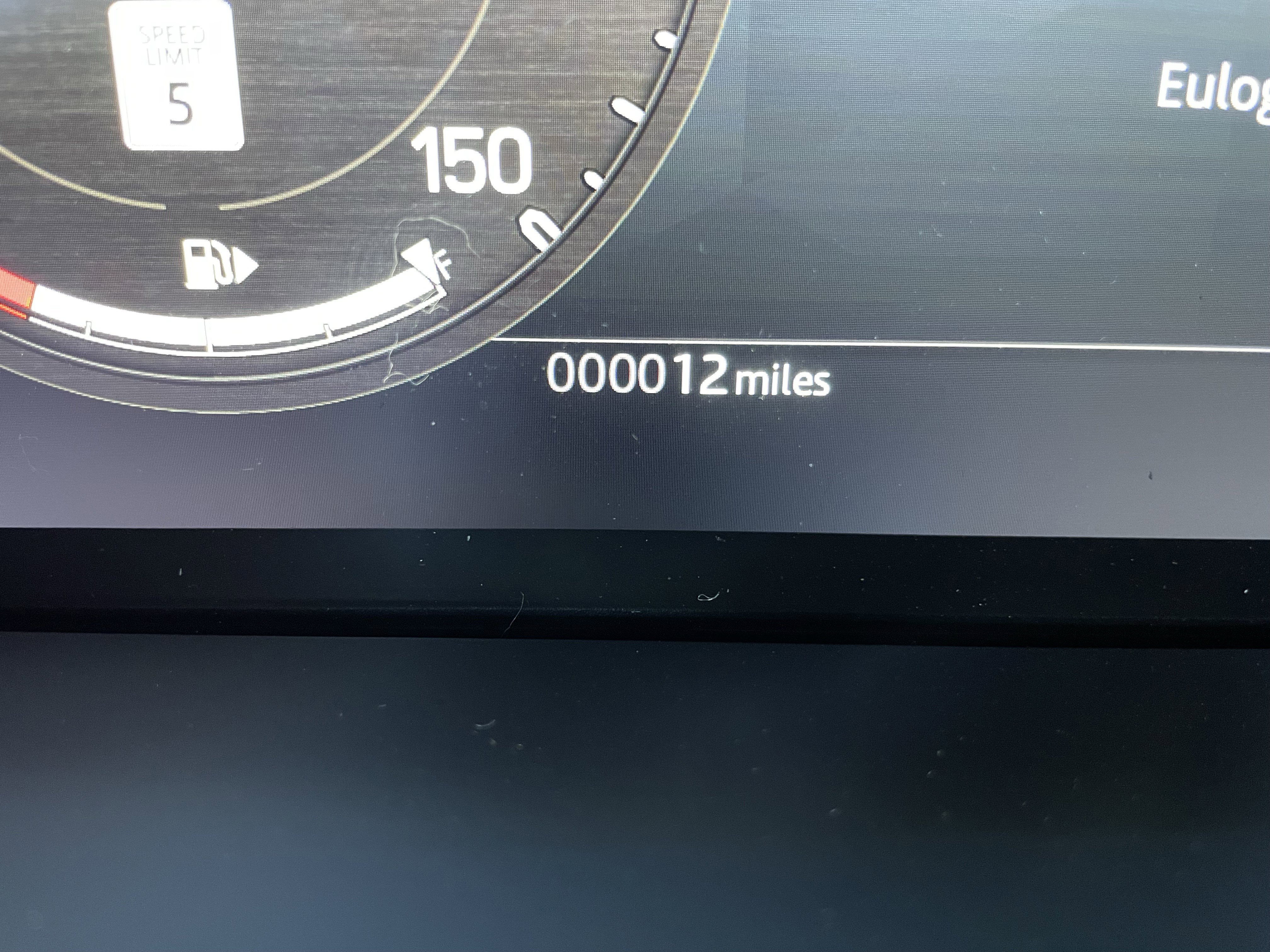 New 2026 Land Rover Defender 130 X-Dynamic SE image 25