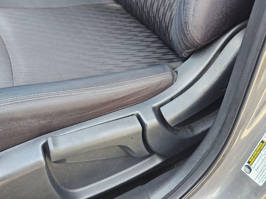 Used 2019 Nissan Rogue S FWD image 23