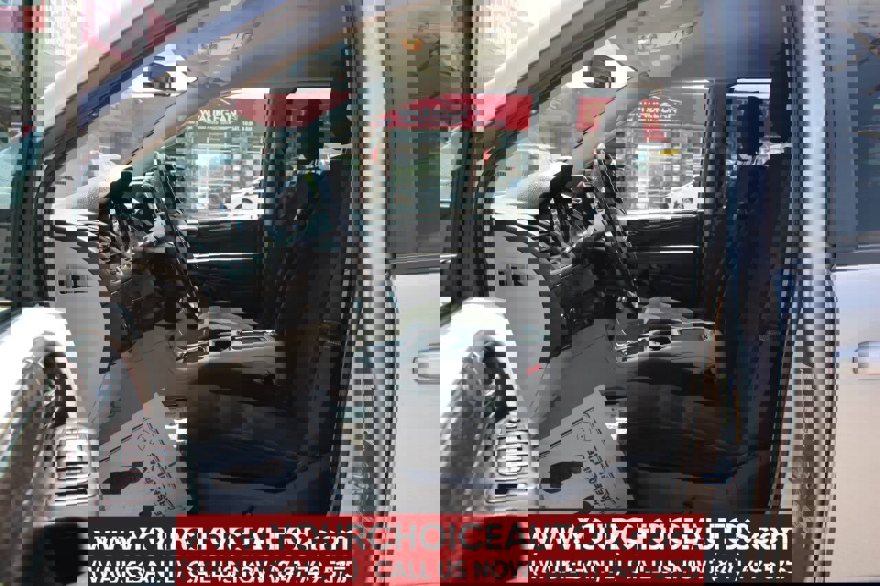 Used 2015 Dodge Grand Caravan SXT w/ UConnect Hands-Free Group image 12