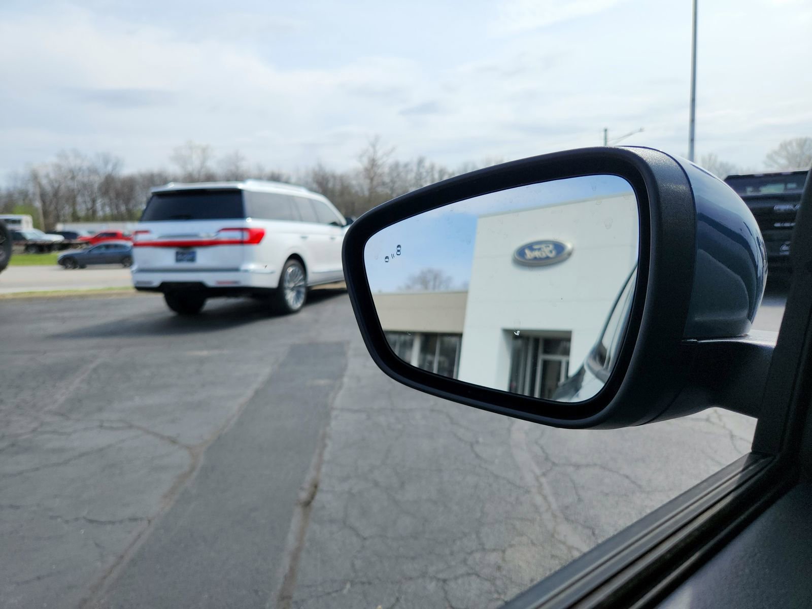 New 2026 Ford Escape ST-Line Select w/ Tech Pack #1 image 13