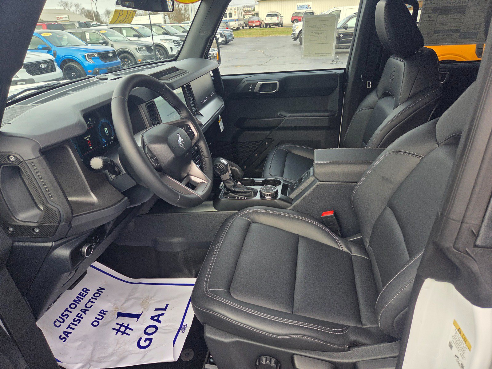 New 2025 Ford Bronco Big Bend w/ Black Diamond Package AWD/4WD image 14