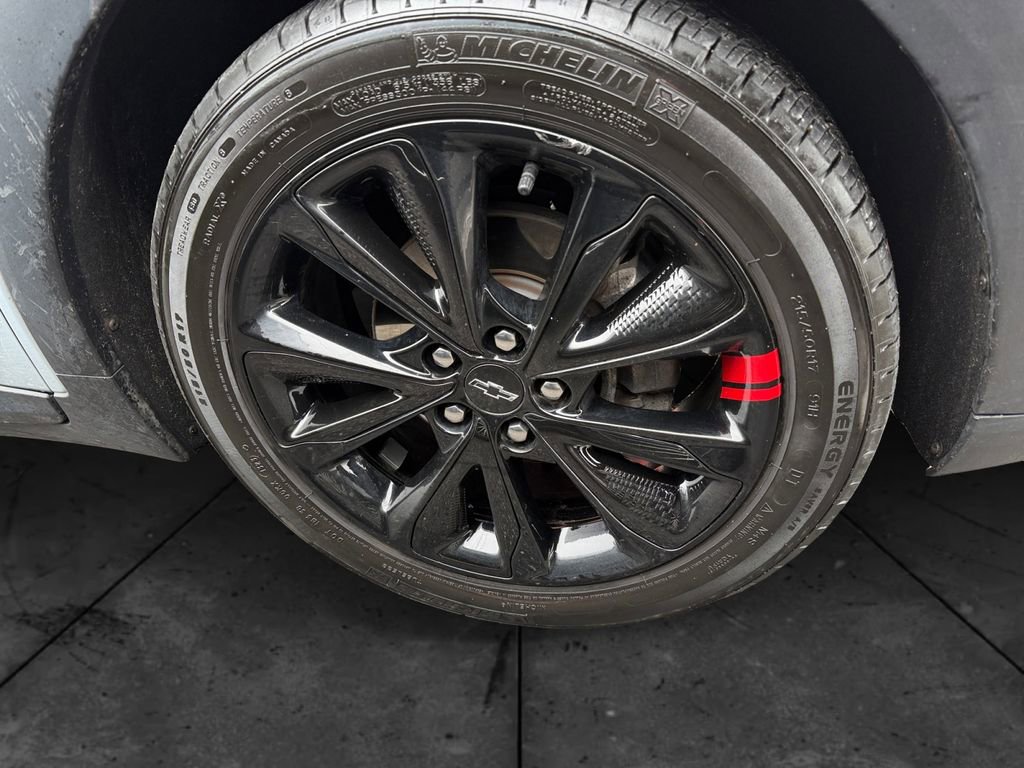 Used 2023 Chevrolet Bolt EUV Premier w/ Sun & Sound Package image 35