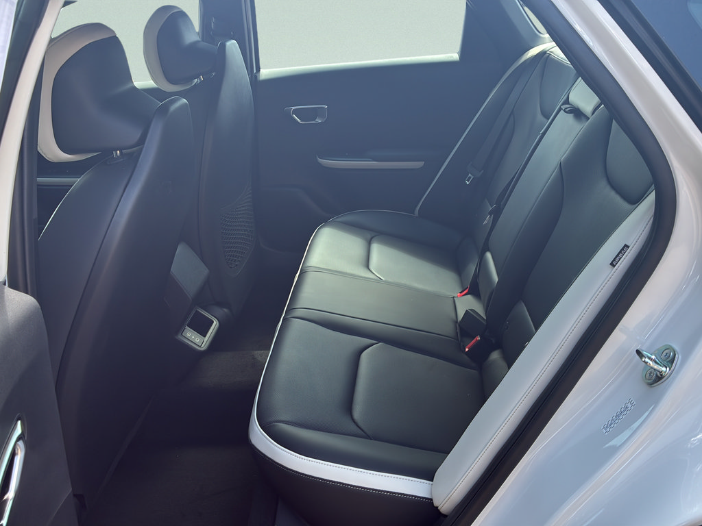 New 2026 Kia K4 GT-Line FWD image 25