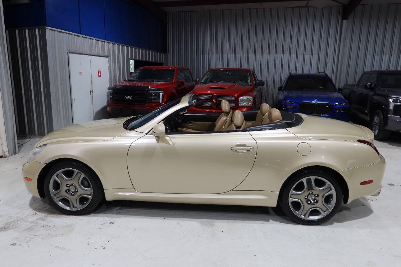 Used 2006 Lexus SC 430 Convertible w/ Preferred Accessory Pkg RWD image 2