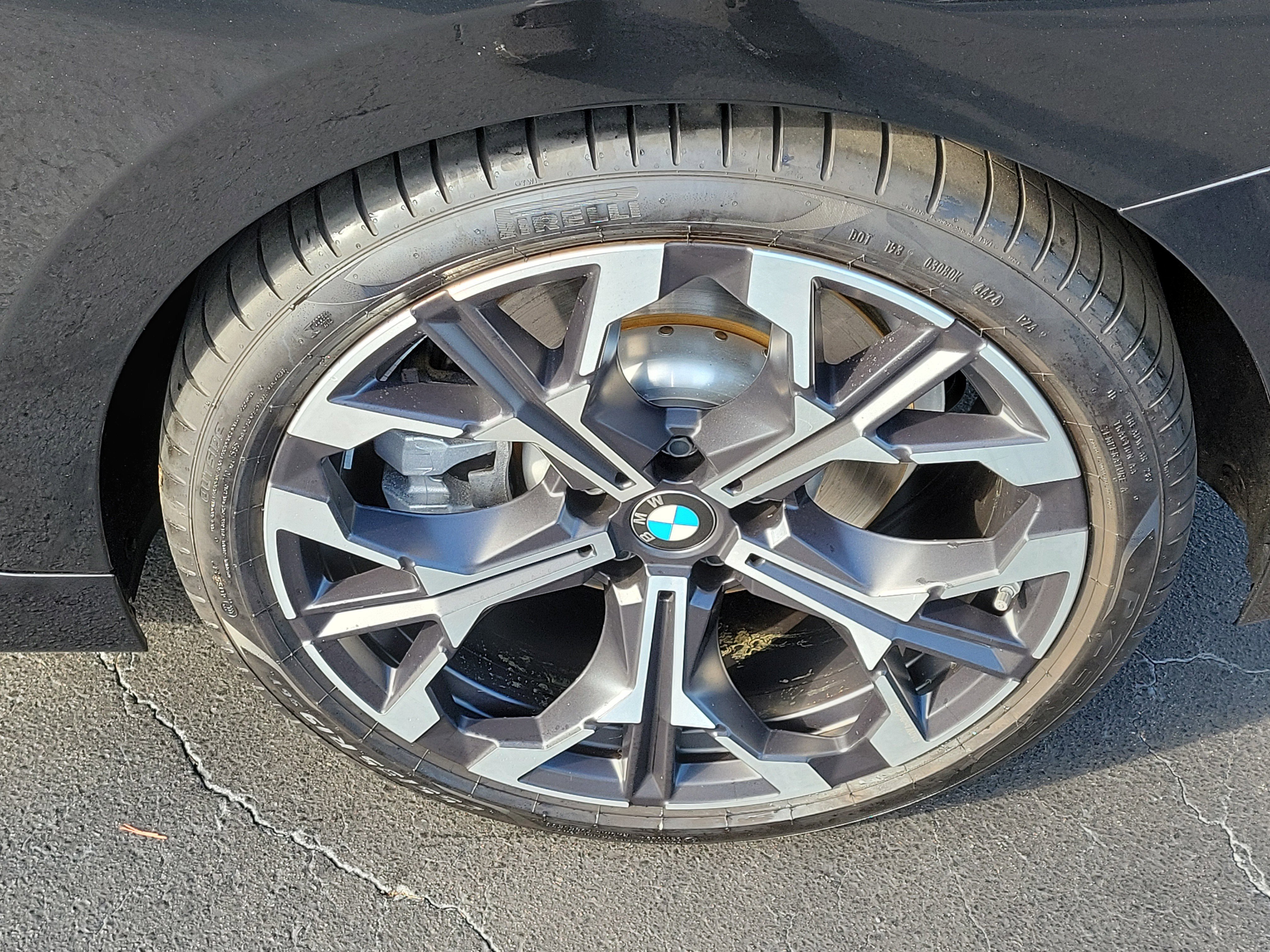 Used 2025 BMW 230i Coupe w/ Premium Package image 6