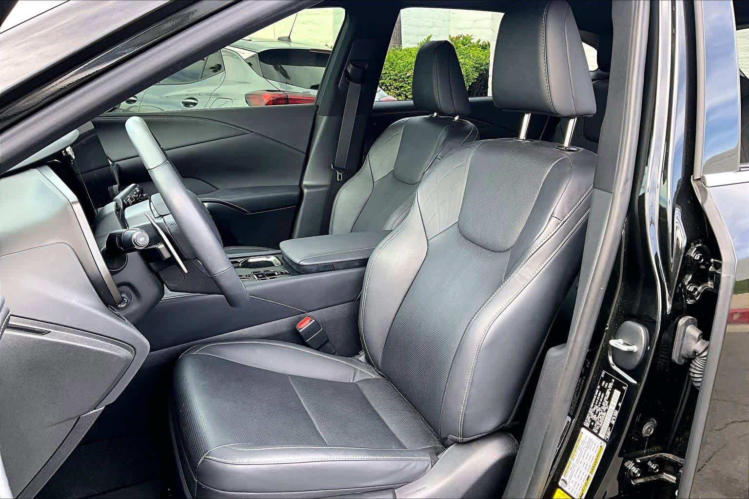 Used 2024 Lexus RX 350 Premium Plus w/ Convenience Package FWD image 7