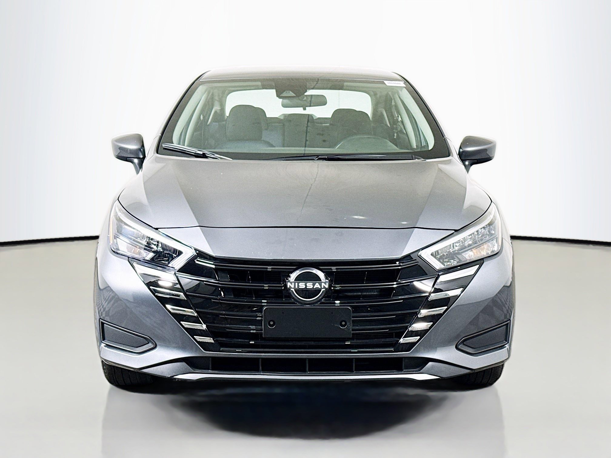 Used 2025 Nissan Versa SV w/ Trunk Package image 2