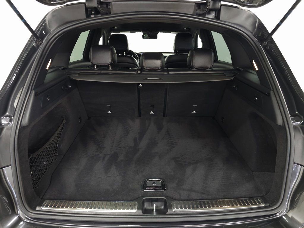 Used 2022 Mercedes-Benz GLC 300 4MATIC image 9