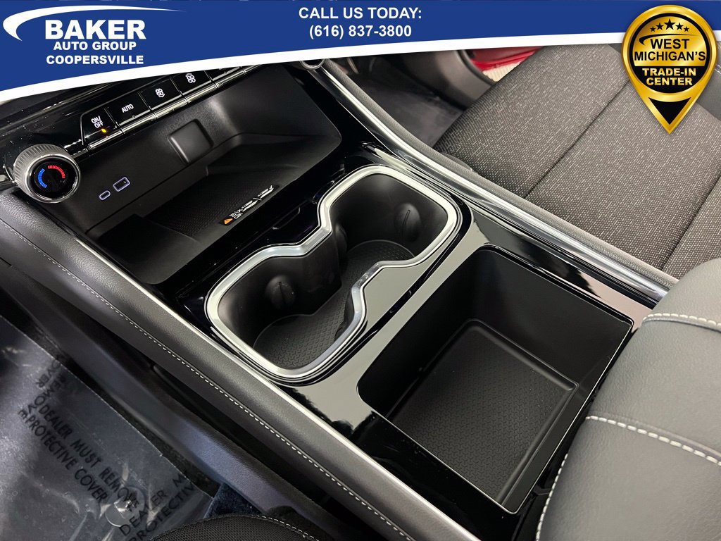 New 2026 Chevrolet Traverse LT w/ Sun and Wheel Package AWD/4WD image 38