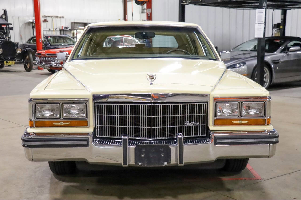 Used 1986 Cadillac Brougham Brougham image 13