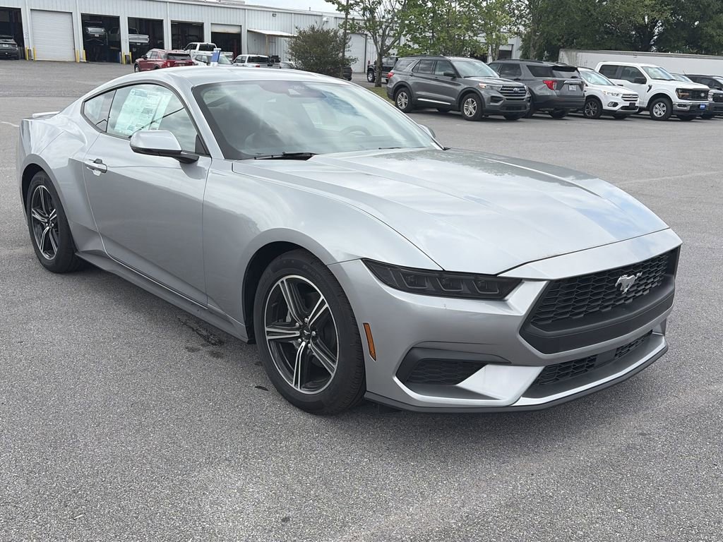 Used 2025 Ford Mustang Premium RWD image 9