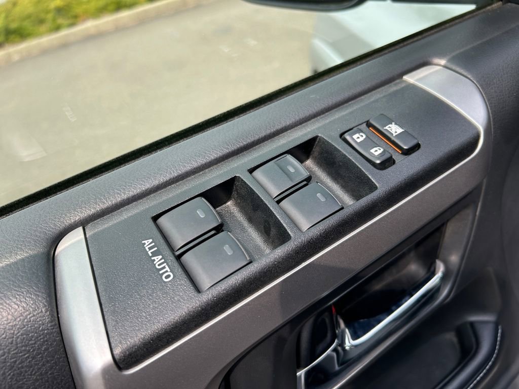 Used 2020 Toyota 4Runner SR5 image 24