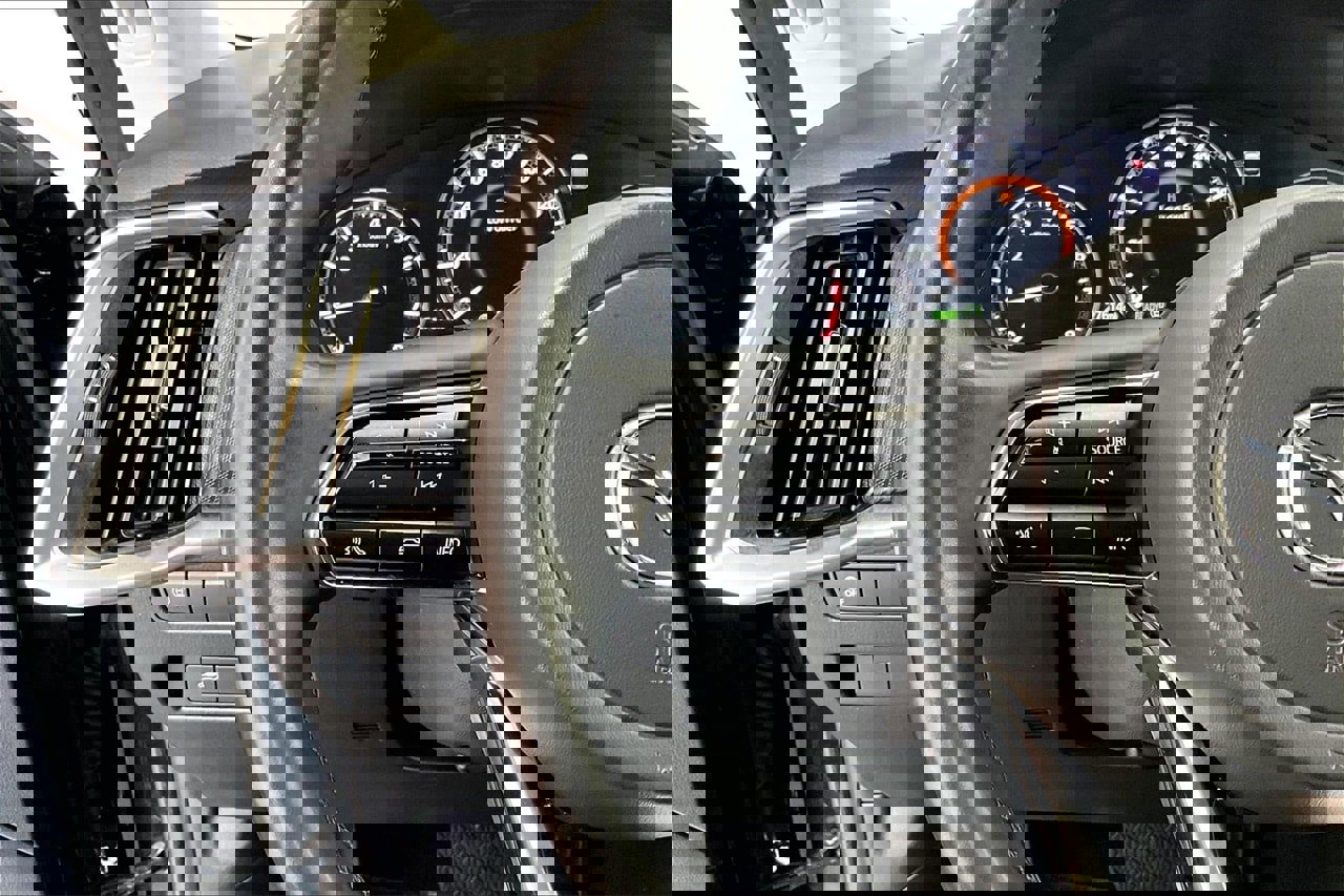 Used 2025 MAZDA CX-90 3.3 Turbo w/ Select Package image 21