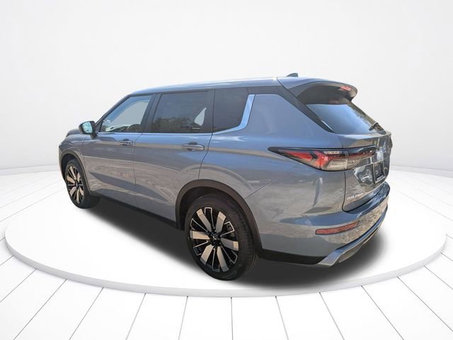 New 2026 Mitsubishi Outlander SE image 6
