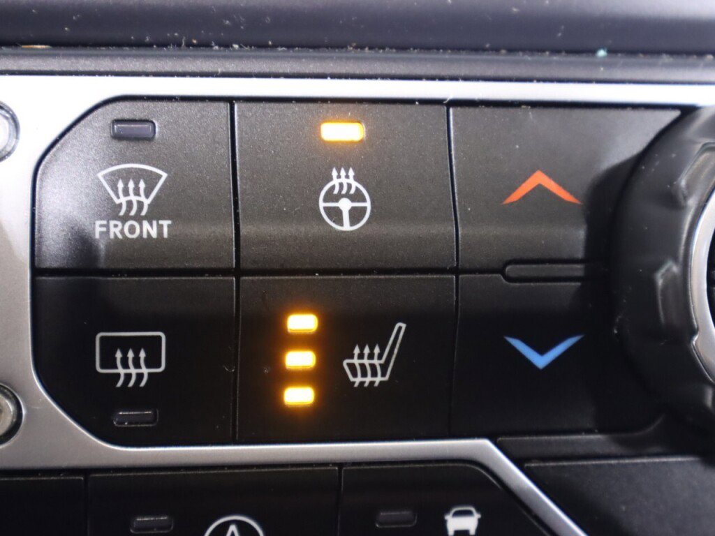 Used 2020 Jeep Gladiator Mojave AWD/4WD image 26