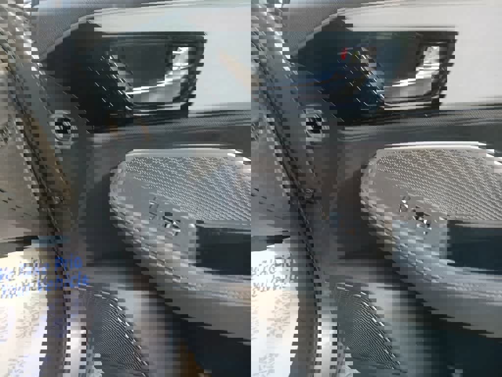 Used 2023 Acura MDX SH-AWD image 29