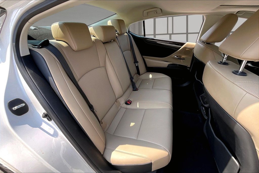 Used 2020 Lexus ES 350 w/ Premium Package FWD image 23