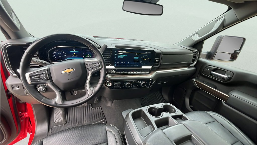 Used 2025 Chevrolet Silverado 2500 LT AWD/4WD image 9