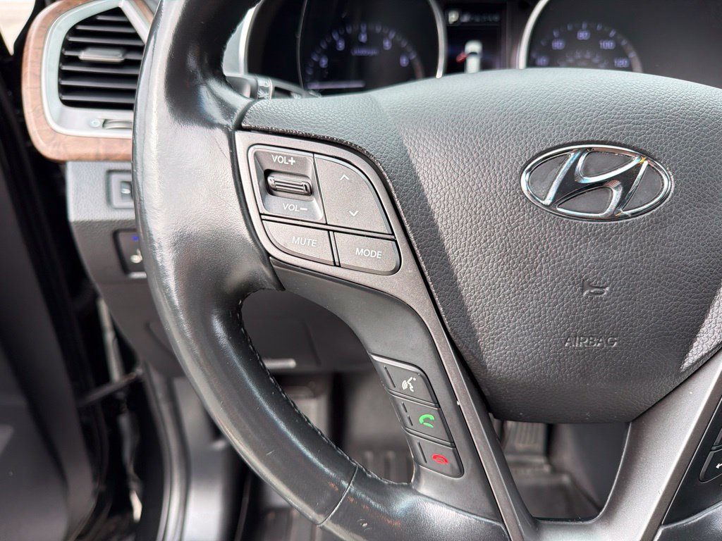 Used 2018 Hyundai Santa Fe Sport w/ 2.0T Ultimate Tech Package 05 AWD/4WD image 16