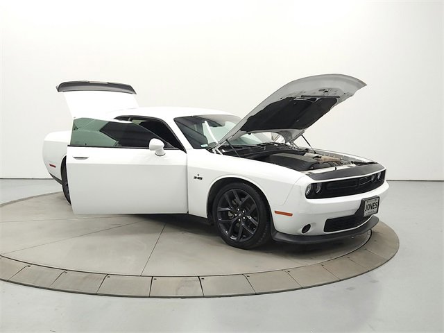 Used 2023 Dodge Challenger R/T w/ Blacktop Package image 9