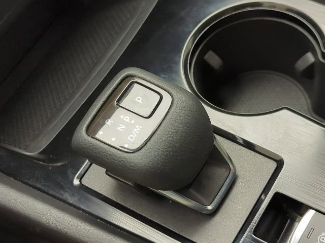 Used 2022 Nissan Rogue SV image 22