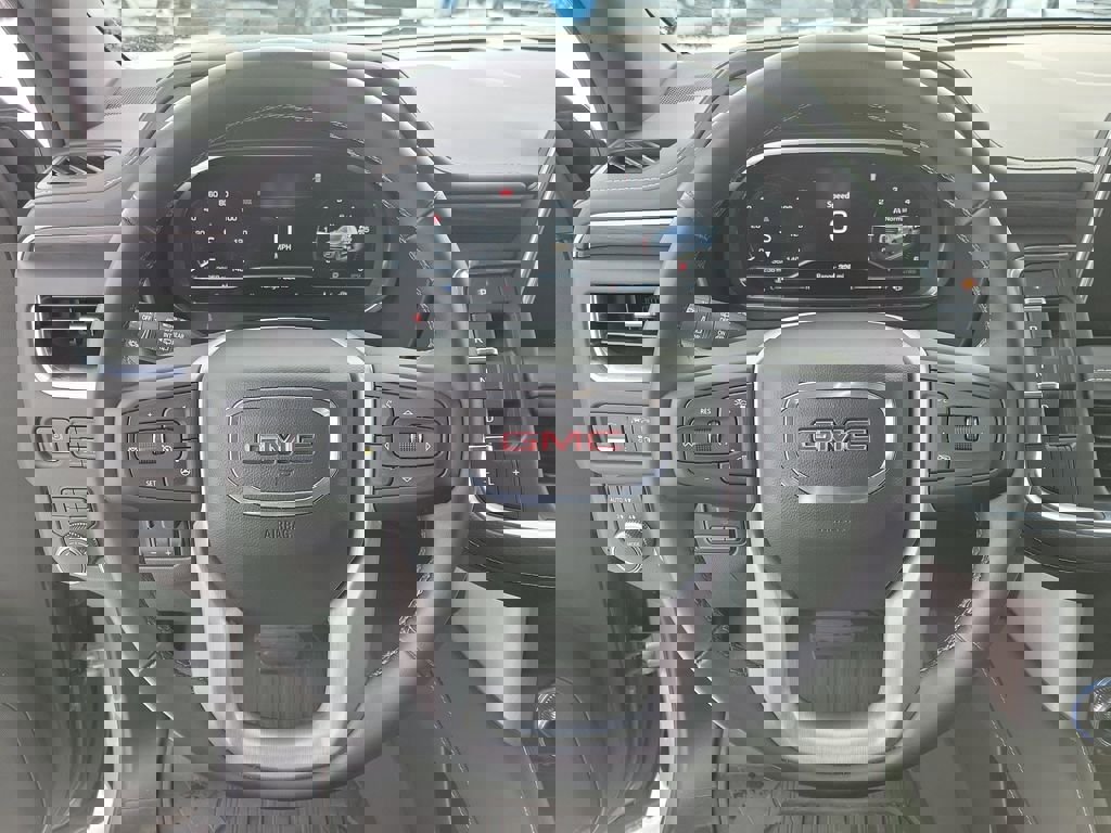 Used 2024 GMC Yukon SLT w/ SLT Luxury Package image 25