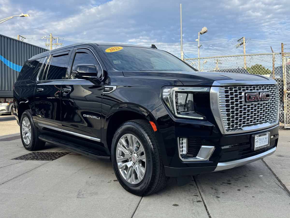 Used 2022 GMC Yukon XL Denali w/ Max Trailering Package image 3