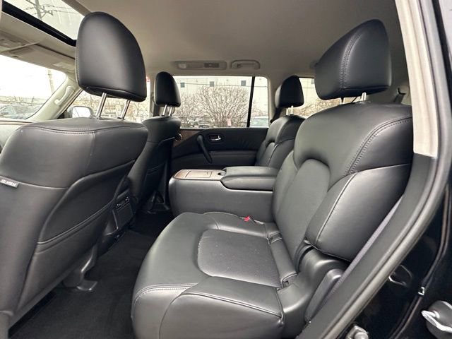 Used 2024 Nissan Armada SL w/ Captain's Chairs Package image 10