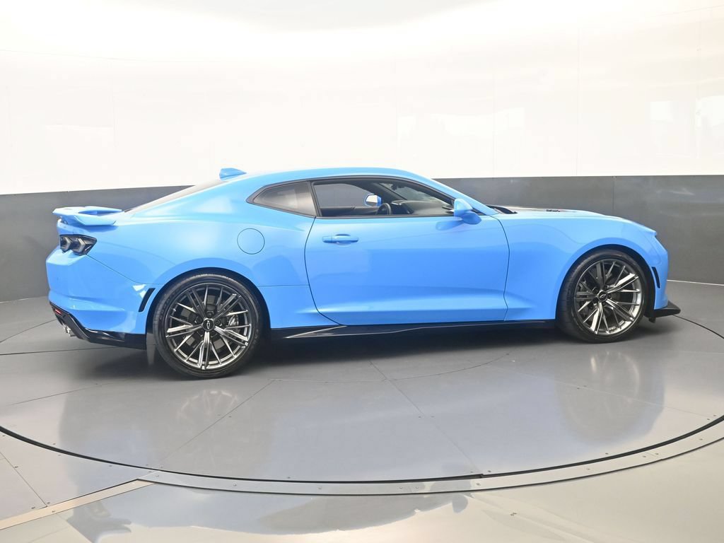 Used 2023 Chevrolet Camaro ZL1 RWD image 7