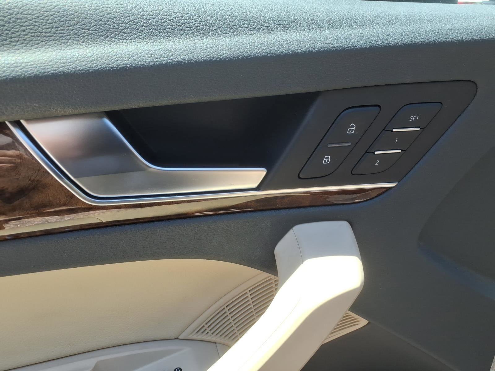 Used 2018 Audi Q5 Prestige AWD/4WD image 15