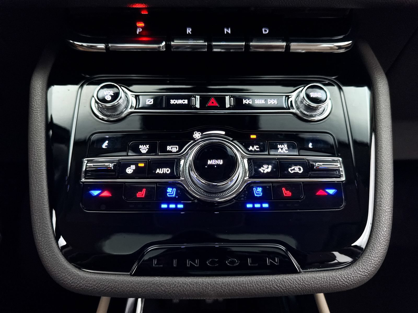 Used 2020 Lincoln Corsair Reserve AWD/4WD image 26