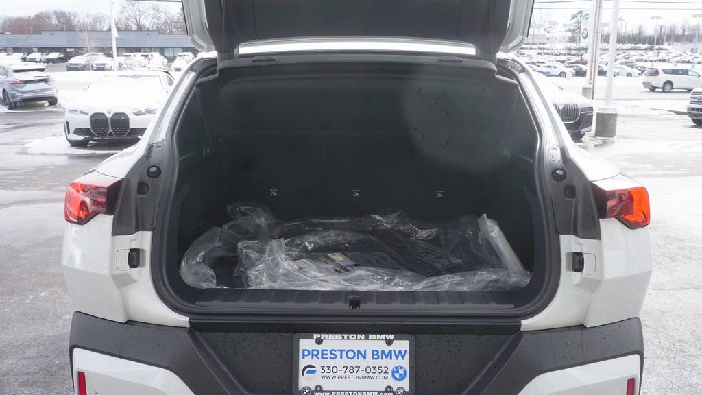 New 2026 BMW X2 xDrive28i w/ Convenience Package image 5