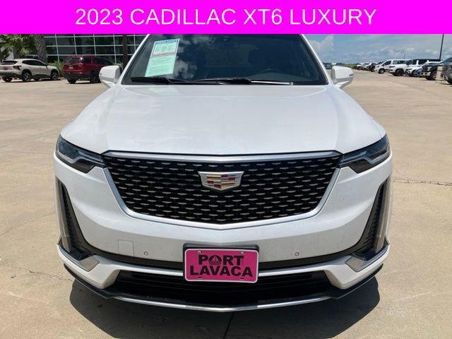Used 2023 Cadillac XT6 Luxury w/ LPO, Floor Liner Package FWD image 2