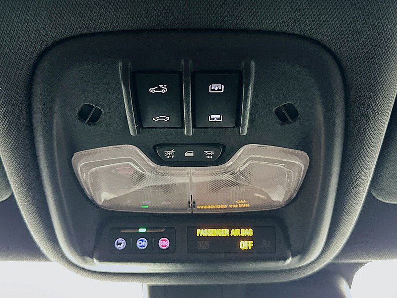 Used 2022 Chevrolet TrailBlazer RS w/ Sun and Liftgate Package FWD image 22
