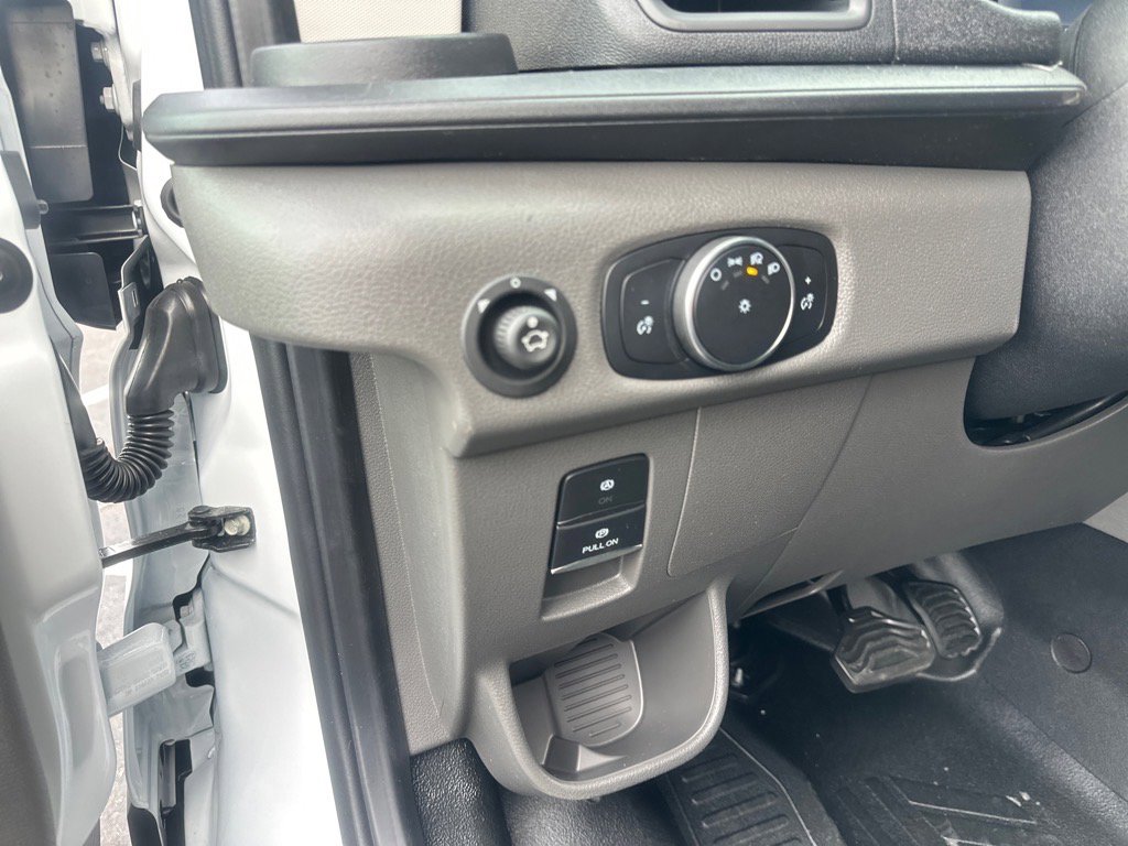 New 2026 Ford Transit 250 148 Medium Roof w/ Load Area Protection Package image 36