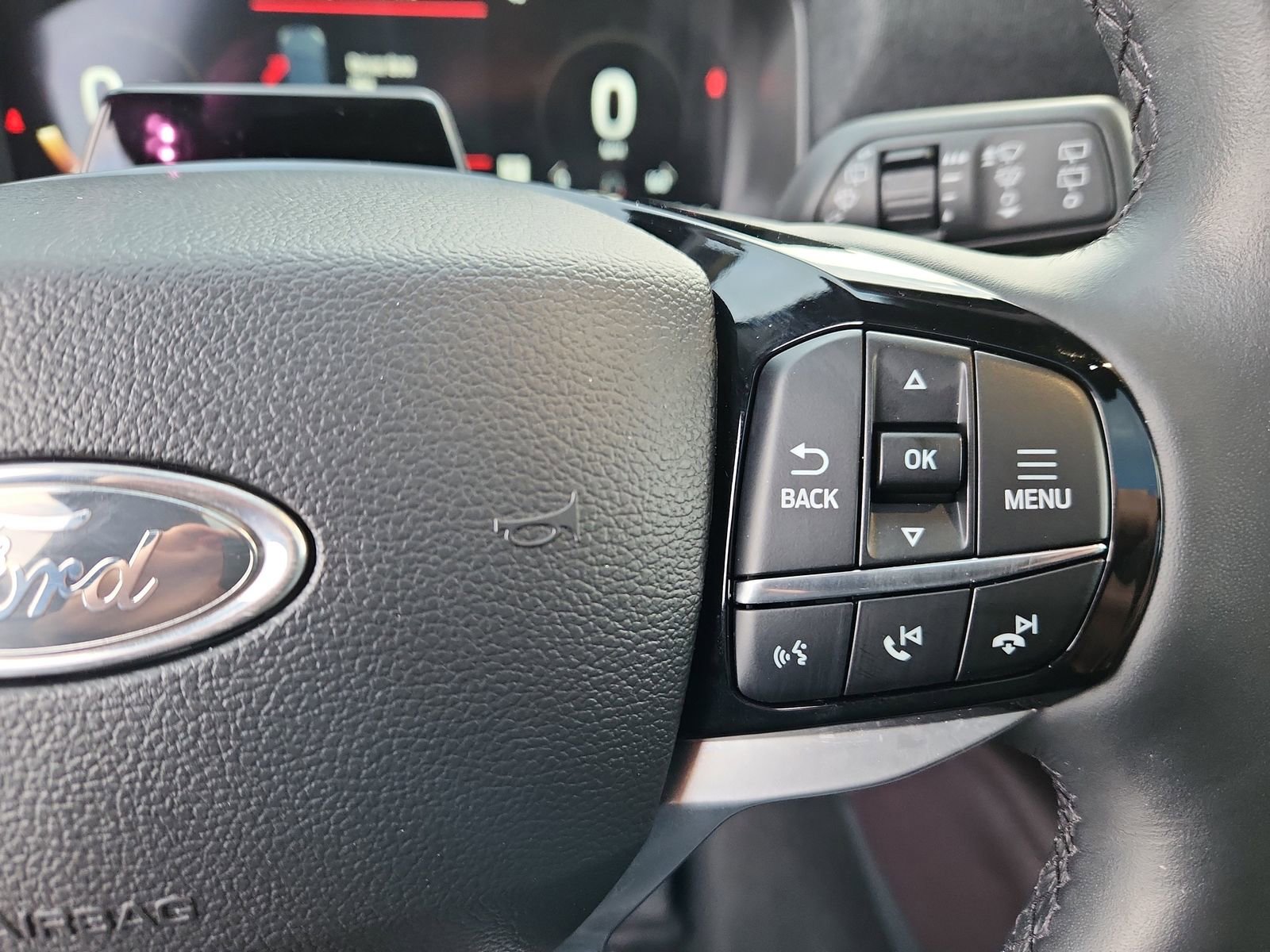 Used 2025 Ford Explorer Platinum w/ LUX Leather Package image 22