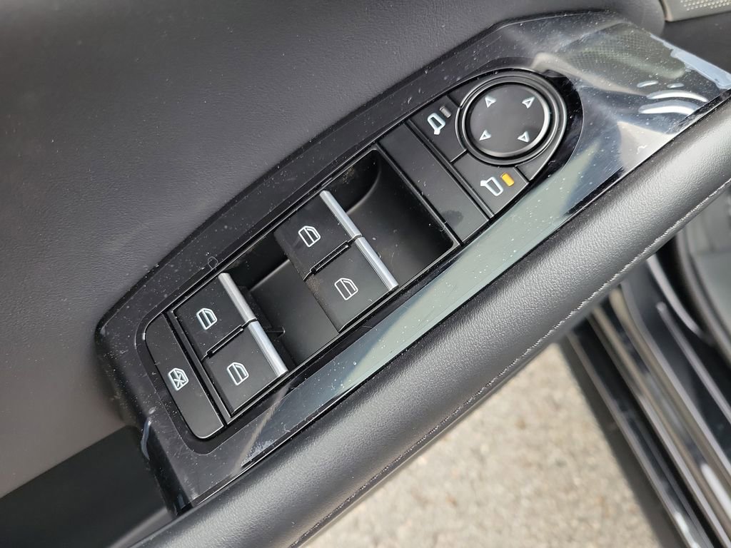 New 2026 MAZDA MAZDA3 2.5 Turbo Sedan w/Premium Plus image 62