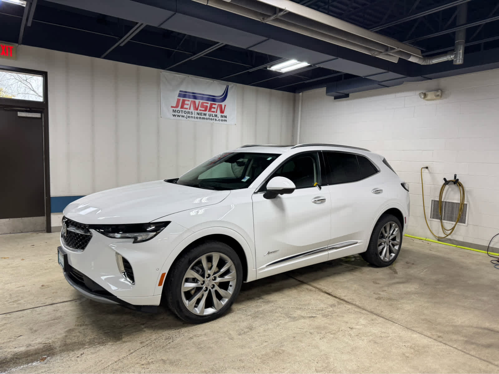 Certified 2022 Buick Envision Avenir w/ Technology Package II